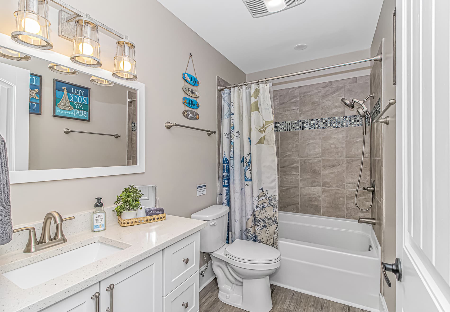 Upstairs Bathroom