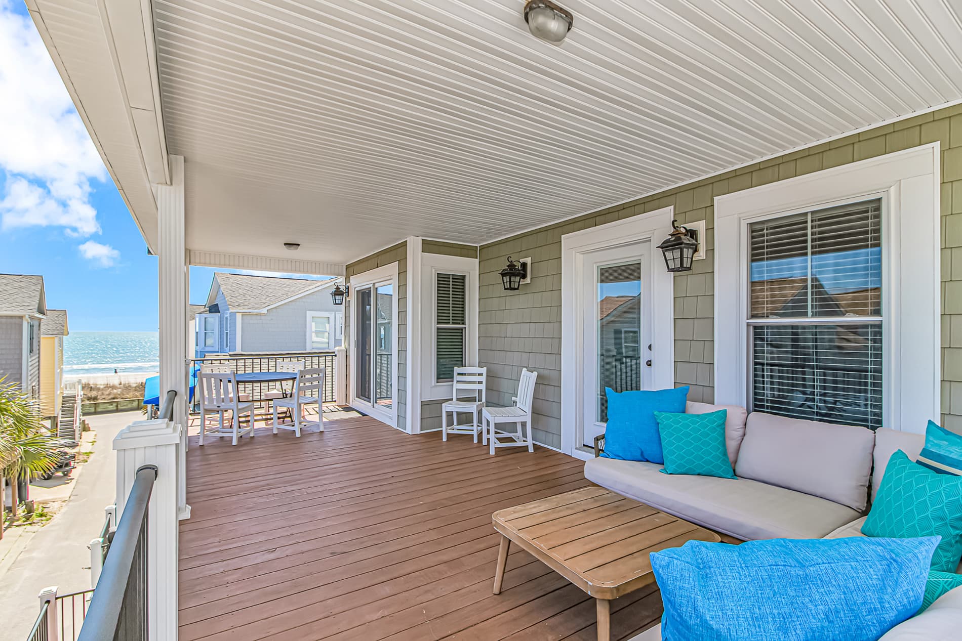 Upstairs Deck
