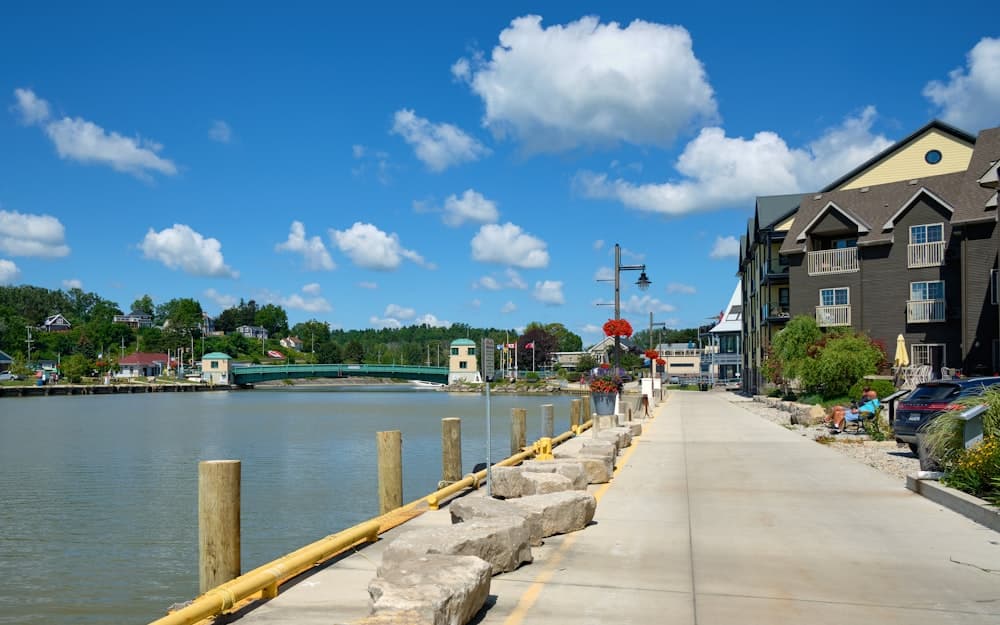 Barefoot Landing